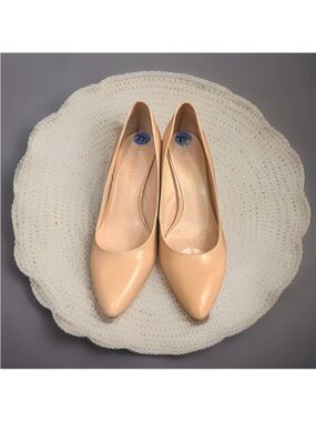 Franco Sarto Howie Creamy Beige Pointed Toe Pumps 3”Heel Faux Leather Pumps 7.5